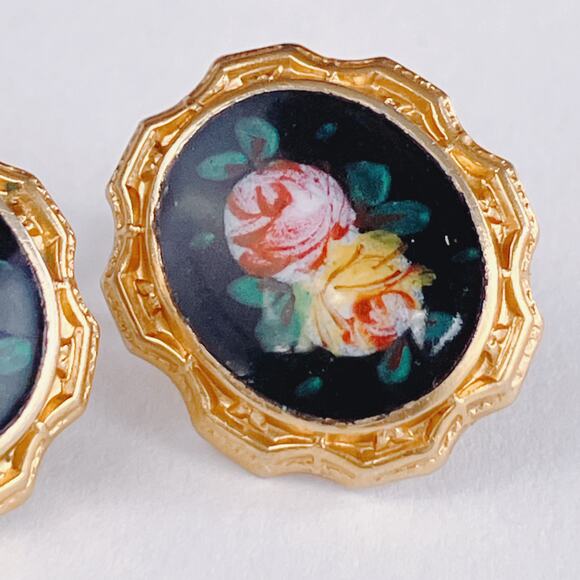 VTG 1950s Reverse Painted Glass Floral Screw Back Earrings Gold Tone - Picture 3 of 9
